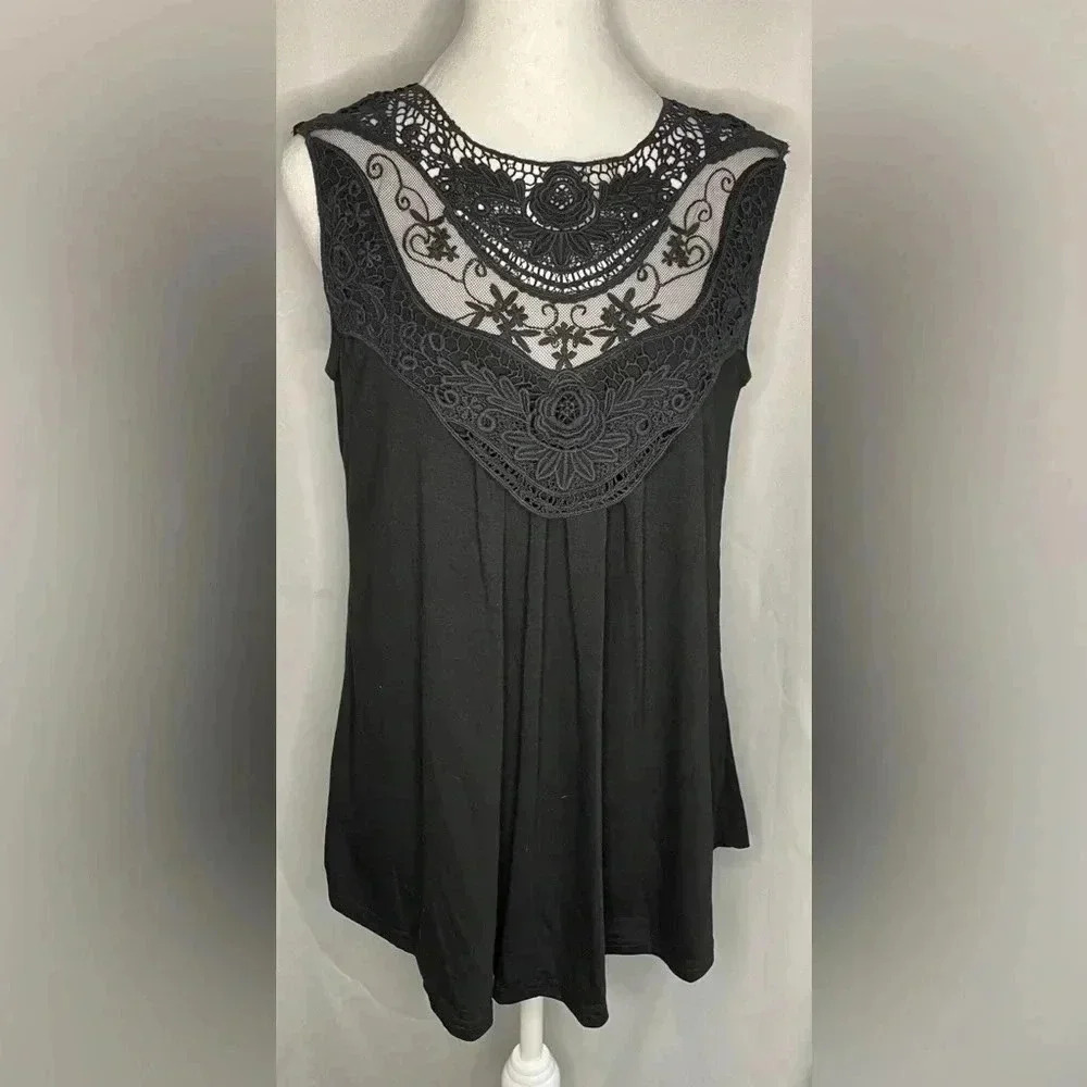 Naggoo lace collar‎ sleeveless shirt